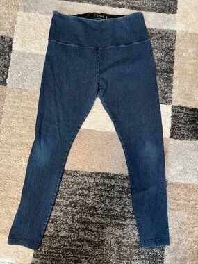 Lyssé pull-on denim leggings, blue, size XL EUC!